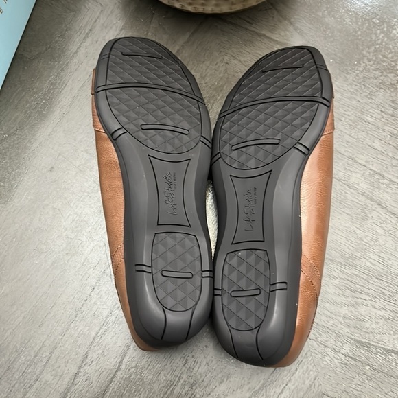 LifeStride Dig Flat (NARROW) - Picture 3 of 11